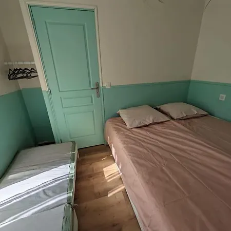 Apartment Avec Jardin Et Acces Grandcamp-Maisy