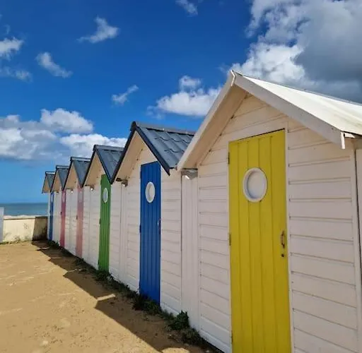 Apartment Avec Jardin Et Acces Grandcamp-Maisy