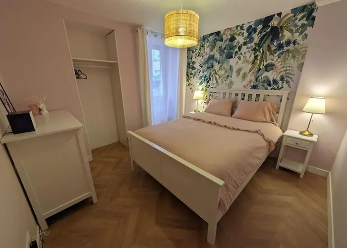 Apartment Avec Jardin Et Acces